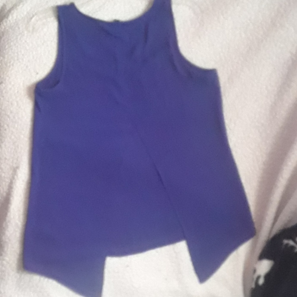 blouse - Picture 3 of 5